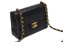 Load image into Gallery viewer, 極美品 CHANEL シャネル ミニマトラッセ17 Sフラップ Sチェーンショルダーバッグ 1番台 ラムスキン ココマーク ブラック 中古 4b006615