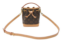 Load image into Gallery viewer, 極美品 LOUIS VUITTON ルイヴィトン ナノ ノエ ハンドバッグ ショルダーバッグ M81266 ブラウン PVC レザー ゴールド金具 中古 4b006616
