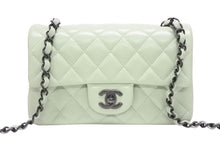 Load image into Gallery viewer, 新品未使用 CHANEL シャネル ミニマトラッセ 20 Sフラップ Sチェーンショルダーバッグ ランダム番台 ラムスキン ココマーク グリーン 中古 4b006620
