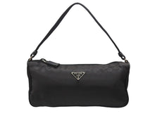 画像をギャラリービューアに読み込む, PRADA プラダ ハンドバッグ アクセサリーポーチ トライアングルロゴ イタリア製 ナイロン ブラック シルバー金具 美品 中古 4b006625