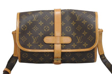 画像をギャラリービューアに読み込む, LOUIS VUITTON ルイヴィトン モノグラム マルヌ ショルダーバッグ ブラウン ロゴ 鞄 PVC レザー M51369 ゴールド金具 良品 中古 4b006628