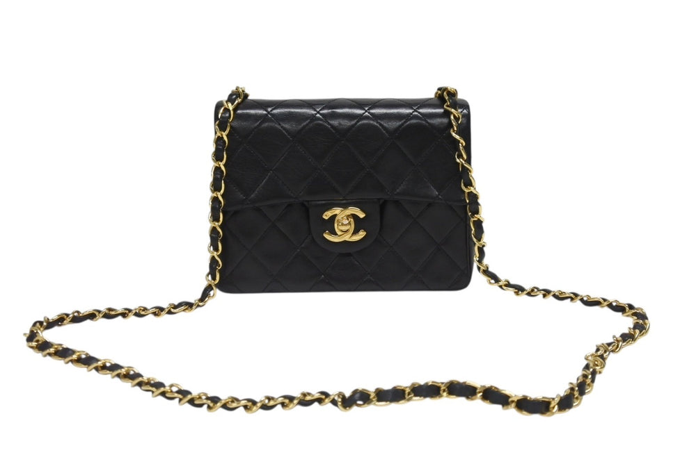 極美品 CHANEL シャネル ミニマトラッセ17 Sフラップ Sチェーンショルダーバッグ 1番台 ラムスキン ココマーク ブラック 中古 4b006639