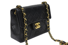 画像をギャラリービューアに読み込む, 極美品 CHANEL シャネル ミニマトラッセ17 Sフラップ Sチェーンショルダーバッグ 1番台 ラムスキン ココマーク ブラック 中古 4b006639