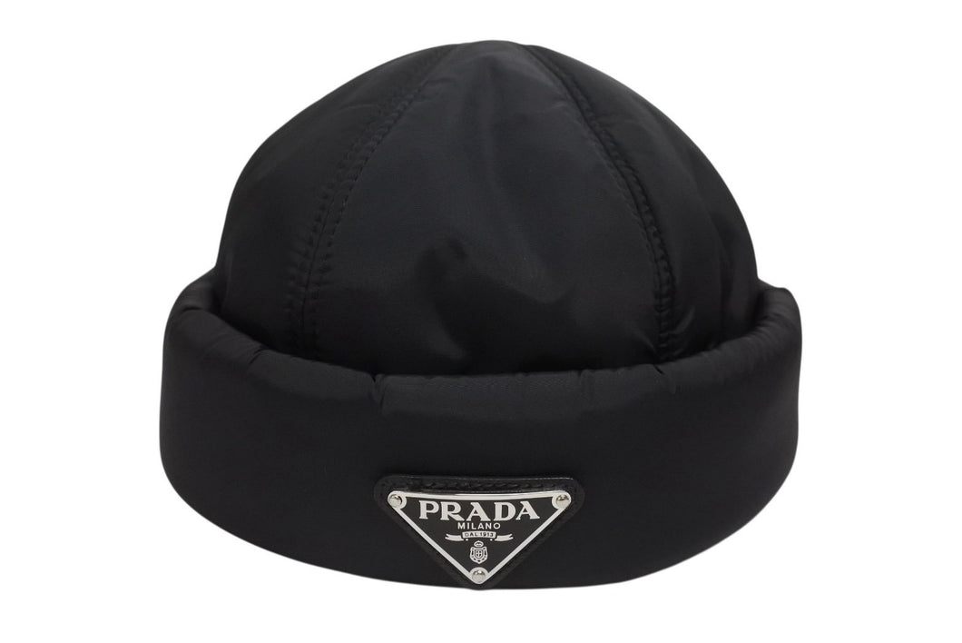 モーダ　PRADA (プラダ) リナイロン ロゴプレートキャップ 極美品 PRADA プラダ Re-Nylon リナイロン パデッドビーニー