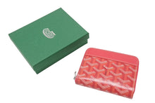 Load image into Gallery viewer, 新品未使用 GOYARD ゴヤール 2025年限定 マティニョンPM ウォレット フューシャ ピンク 財布 MATIGNPMLTY43CL43P 中古 4b006691