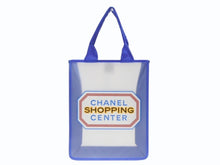 画像をギャラリービューアに読み込む, CHANEL シャネル トートバッグ ハンドバッグ ノベルティ ブルー クリア ロゴ プリント 美品 中古 4b006710