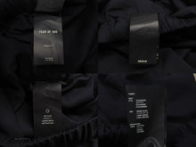Load image into Gallery viewer, 極美品 FEAR OF GOD ESSENTIALS フィアオブゴッド エッセンシャルズ ハーフパンツ ショーツ ナイロン ブラック サイズM 中古 4b006735