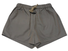 Load image into Gallery viewer, 極美品 FEAR OF GOD ESSENTIALS フィアオブゴッド エッセンシャルズ ハーフパンツ ショーツ ナイロン グレー サイズM 中古 4b006736
