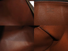 Load image into Gallery viewer, LOUIS VUITTON ルイヴィトン パピヨン26 ハンドバッグ M51386 モノグラム PVC レザー ブラウン ゴールド金具 美品 中古 4b006754