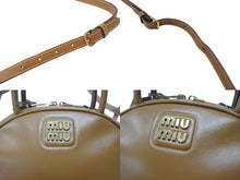 Load image into Gallery viewer, 極美品 MIUMIU ミュウミュウ ショルダーバッグ クロスボディバッグ 2WAYバッグ レザー ブラウン ゴールド金具 中古 4b006756
