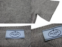 画像をギャラリービューアに読み込む, PRADA プラダ 19AW 半袖ニットTシャツ トップス P24U0R サイズ40 トライアングルパッチ グレー カシミヤ 美品 中古 4b006762