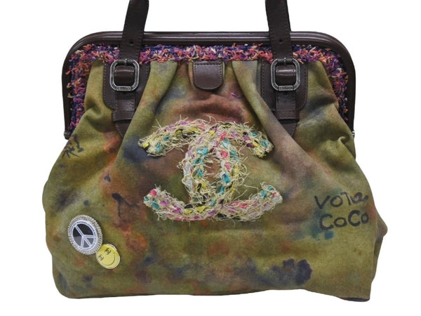 極美品 CHANEL シャネル エンブロイダリー グラフィティ がま口 ハンドバッグ カーキ A92791 アンティークシルバー金具 中古 4b006808