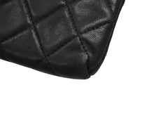 Load image into Gallery viewer, CHANEL シャネル マトラッセ コインケース ココマーク キルティング 15番台 ラムスキン ブラックシルバー金具 美品 中古 4b006852