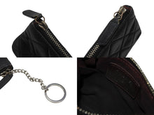 Load image into Gallery viewer, CHANEL シャネル マトラッセ コインケース ココマーク キルティング 15番台 ラムスキン ブラックシルバー金具 美品 中古 4b006852