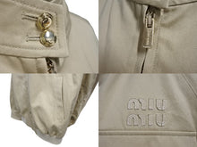 Load image into Gallery viewer, 極美品 MIUMIU ミュウミュウ 23AW Cord Chino Blouson Jacket チノ ブルゾンジャケット ML943 サイズ38 ベージュ 中古 4b006892