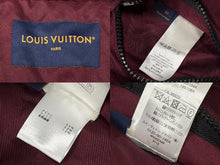 画像をギャラリービューアに読み込む, 極美品 LOUIS VUITTON ルイヴィトン 2023 2024 AW ショーコレクション フーデッド テクニカルパーカ ジャケット レッド サイズ60 中古 4b006895
