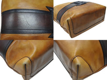 画像をギャラリービューアに読み込む, Berluti ベルルッティ カリグラフティBロゴショルダーバッグ ブラウン レザー シルバー金具 美品 中古 4b006908