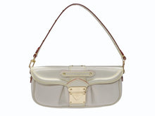 Load image into Gallery viewer, LOUIS VUITTON ルイヴィトン プレシュー ハンドバッグ M91774 スハリ レザー アイボリー スタッズ 2007年 ゴールド金具 美品 中古 4b006920