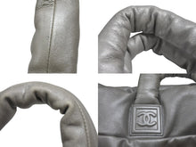 画像をギャラリービューアに読み込む, CHANEL シャネル コココクーン トートバッグ 13番台 ココマーク レザー シルバー キルティング シルバー金具 美品 中古 4b006922