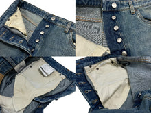Load image into Gallery viewer, PRADA プラダ デニムパンツ ジーンズ GFP497 サイズ26 トライアングルロゴ インディゴブルー コットン 美品 中古 4b006936