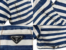 画像をギャラリービューアに読み込む, PRADA プラダ ロゴプレートボーダークロップドデニムジャケット GFB288 サイズ42 ホワイト ブルー 美品 中古 4b006947