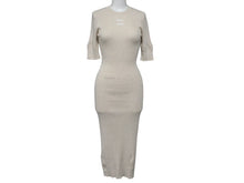 Load image into Gallery viewer, MIUMIU ミュウミュウ 23SS コットン ニットドレス MMA795 サイズ36S ベージュ リブニット ブランドロゴ 美品 中古 4b006948