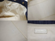 画像をギャラリービューアに読み込む, CHANEL シャネル チェーントートバッグ A31932 10番台 夜間飛行 刺繍 ココマーク デニム エンブロイダリー 美品 中古 4b006965