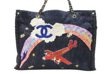 画像をギャラリービューアに読み込む, CHANEL シャネル チェーントートバッグ A31932 10番台 夜間飛行 刺繍 ココマーク デニム エンブロイダリー 美品 中古 4b006965
