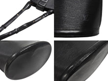 画像をギャラリービューアに読み込む, LOUIS VUITTON ルイヴィトン LV クリュニー ショルダーバッグ M52252 エピレザー ブラック ゴールド金具 美品 中古 4b006983