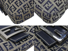 画像をギャラリービューアに読み込む, FENDI フェンディ ズッキーノ柄 マンマバケット ワンショルダーバッグ 26424 ネイビー シルバー シルバー金具 美品 中古4b006993