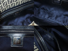 画像をギャラリービューアに読み込む, FENDI フェンディ ズッキーノ柄 マンマバケット ワンショルダーバッグ 26424 ネイビー シルバー シルバー金具 美品 中古4b006993