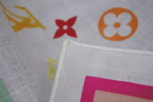 画像をギャラリービューアに読み込む, 極美品 LOUIS VUITTON ルイヴィトン バンダナ スカーフ M71911 モノグラム マルチカラー ホワイト 村上隆 中古 4b007012