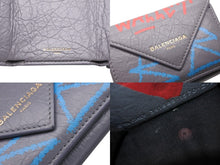 画像をギャラリービューアに読み込む, BALENCIAGA バレンシアガ ペーパー グラフィティ コンパクト ウォレット 三つ折り財布 391446 グレー レザー ゴールド金具 美品 中古 4b007083