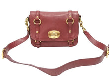 Load image into Gallery viewer, MIUMIU ミュウミュウ ショルダーバッグ セカンドバッグ 2WAYバッグ ボルドー レザー ロゴ金具 ゴールド金具 美品 中古 4b007138