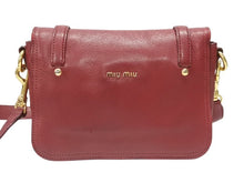 Load image into Gallery viewer, MIUMIU ミュウミュウ ショルダーバッグ セカンドバッグ 2WAYバッグ ボルドー レザー ロゴ金具 ゴールド金具 美品 中古 4b007138