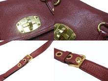 Load image into Gallery viewer, MIUMIU ミュウミュウ ショルダーバッグ セカンドバッグ 2WAYバッグ ボルドー レザー ロゴ金具 ゴールド金具 美品 中古 4b007138