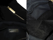 画像をギャラリービューアに読み込む, CHANEL シャネル ココマーク ムートン ワンショルダーバッグ 7番台 ブラック ゴールド金具 美品 中古 4b007177