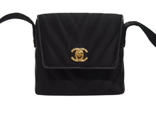 画像をギャラリービューアに読み込む, 極美品 CHANEL シャネル シェブロン Vステッチ 2way クラッチ ミニ ショルダーバッグ サテン ブラック 中古 4b007194