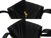 画像をギャラリービューアに読み込む, 極美品 CHANEL シャネル シェブロン Vステッチ 2way クラッチ ミニ ショルダーバッグ サテン ブラック 中古 4b007194