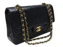 画像をギャラリービューアに読み込む, 極美品 CHANEL シャネル マトラッセ25 Wフラップ Wチェーンショルダーバッグ 0番台 ラムスキン ココマーク ブラック ゴールド金具 中古 4b007231