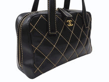 画像をギャラリービューアに読み込む, CHANEL シャネル ハンドバッグ ココマーク ワイルドステッチ ブラック レザー シルバー金具 8番台 美品 中古 4b007232