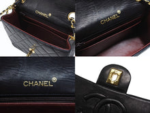 画像をギャラリービューアに読み込む, 極美品 CHANEL シャネル ミニマトラッセ17 Sフラップ Sチェーンショルダーバッグ 0番台 ラムスキン ココマーク ブラック ゴールド金具 中古 4b007233
