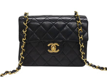 画像をギャラリービューアに読み込む, 極美品 CHANEL シャネル ミニマトラッセ17 Sフラップ Sチェーンショルダーバッグ 0番台 ラムスキン ココマーク ブラック ゴールド金具 中古 4b007233