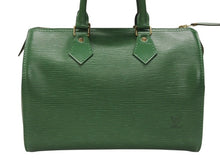 Load image into Gallery viewer, 極美品 LOUIS VUITTON ルイヴィトン エピ スピーディ25 ハンドバッグ M43014 ボルネオグリーン レザー 中古 4b007245