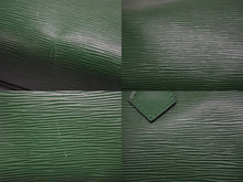 Load image into Gallery viewer, 極美品 LOUIS VUITTON ルイヴィトン エピ スピーディ25 ハンドバッグ M43014 ボルネオグリーン レザー 中古 4b007245