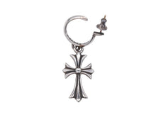 画像をギャラリービューアに読み込む, 新品未使用 CHROME HEARTS クロムハーツ タイニークロス フープ ピアス 重量6.0g シルバー925 1989刻印 アクセサリー 中古 4b007261
