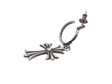 画像をギャラリービューアに読み込む, 新品未使用 CHROME HEARTS クロムハーツ タイニークロス フープ ピアス 重量6.0g シルバー925 1989刻印 アクセサリー 中古 4b007261