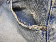 画像をギャラリービューアに読み込む, CHROME HEARTS クロムハーツ × LEVI'S リーバイス デニムパンツ ジーンズ サイズ36 クロスボールボタン インディゴブルー 美品 中古 4b007281