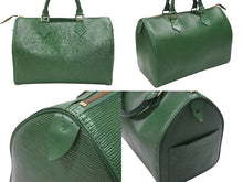 Load image into Gallery viewer, LOUIS VUITTON ルイヴィトン スピーディ30 ハンドバッグ M43004 カバン エピ グリーン レザー ゴールド金具 美品 中古 4b007315