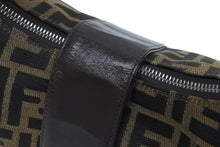 画像をギャラリービューアに読み込む, FENDI フェンディ クロワッサン ハーフムーン ワンショルダーバッグ ハンドバッグ キャンバス ブラウン シルバー金具 美品 中古 4b007317